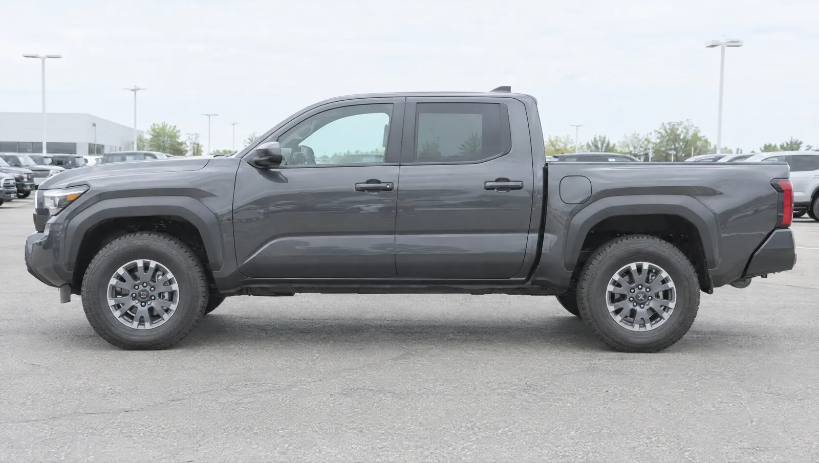 Generic inventory video: a Tacoma in side profile